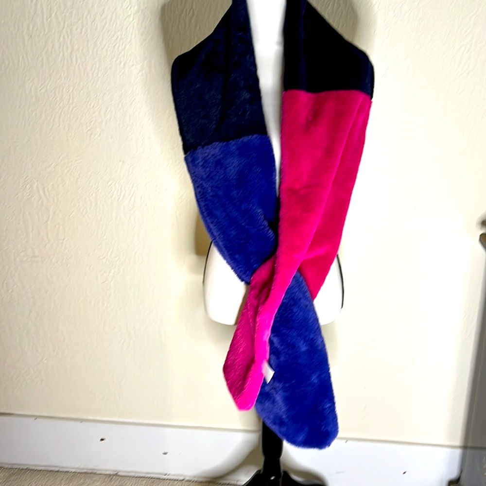 Colorful Faux Fur long scarf by 14th & Union O/S